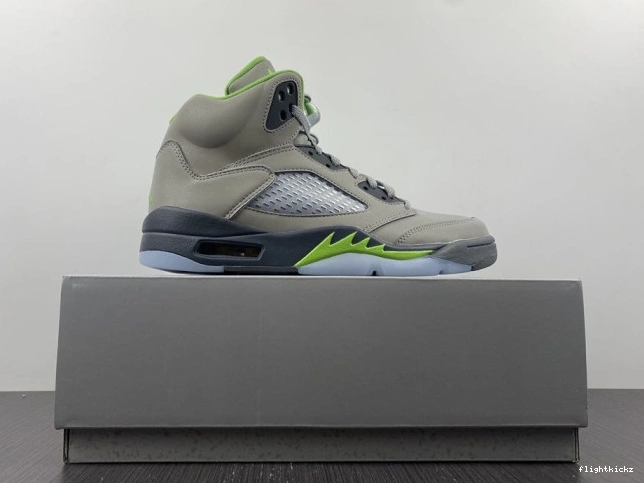 Retro (2022) Jordan DM9014-003 Bean Green 5 1015